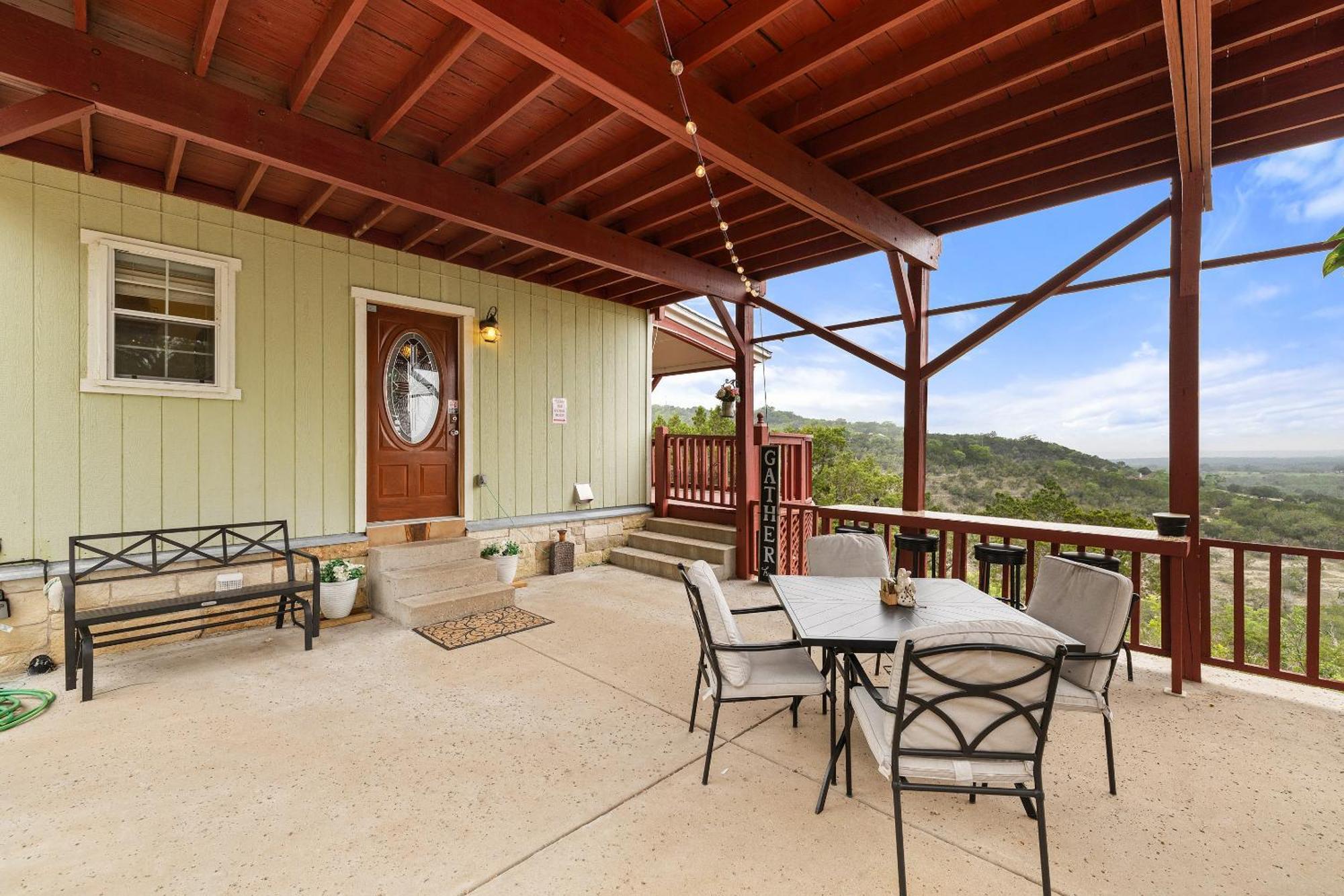 Entire 2Br 2Ba Hilltop View Home Sleeps 7 Pets 4 Acres Jacuzzi Central Ac Kingbeds Free Wifi-Parking Kitchen Washerdryer Starry Terrace Two Sunset Dining Patios Grill Stovetop Oven Fridge Onsitewoodedhiking Wildlife Coveredpatio4Pets & Birds Singing! Marble Falls Buitenkant foto